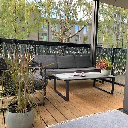 Oeoe Street Premium Apartment With Terrace Тарту Екстериор снимка