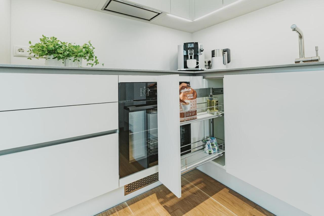 Oeoe Street Premium Apartment With Terrace Тарту Екстериор снимка